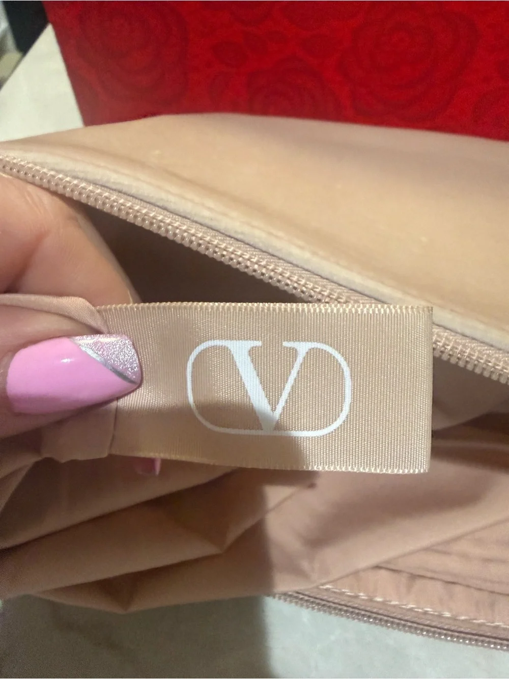 Valentino bundle New!!! Big Cosmetic laptop pouch wristlet Tote bag lipstick - Picture 8 of 14